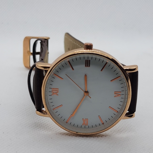 Men's Watch - Picture 6 of 10